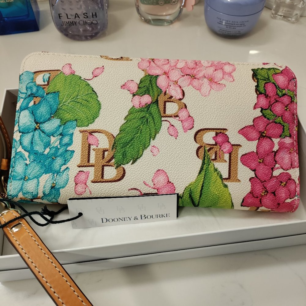 Hydrangea Monogram Large Zip Around Wristlet